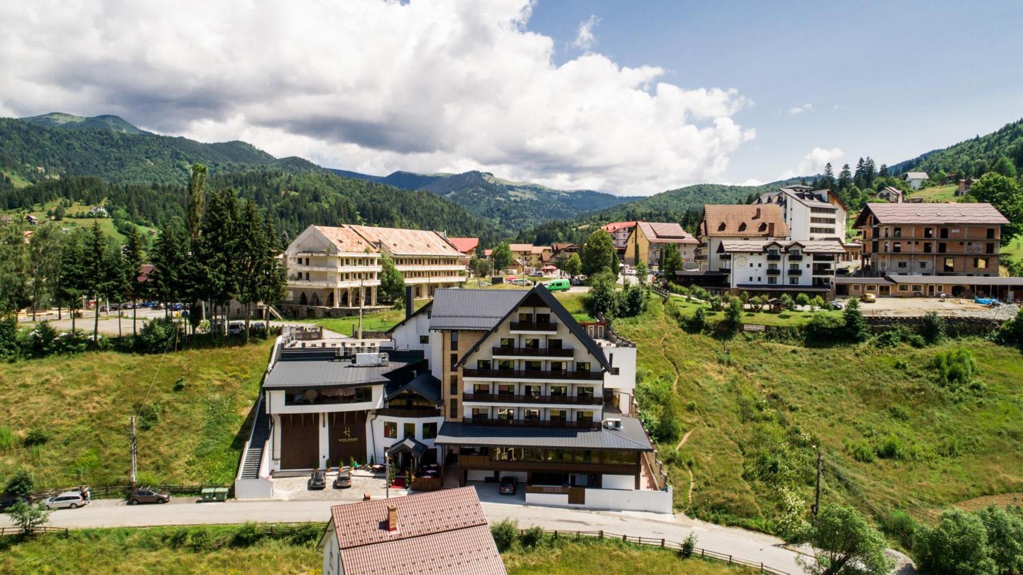 Hotel Roman Maramures - Ski & Spa Resort Statiunea Dış mekan fotoğraf